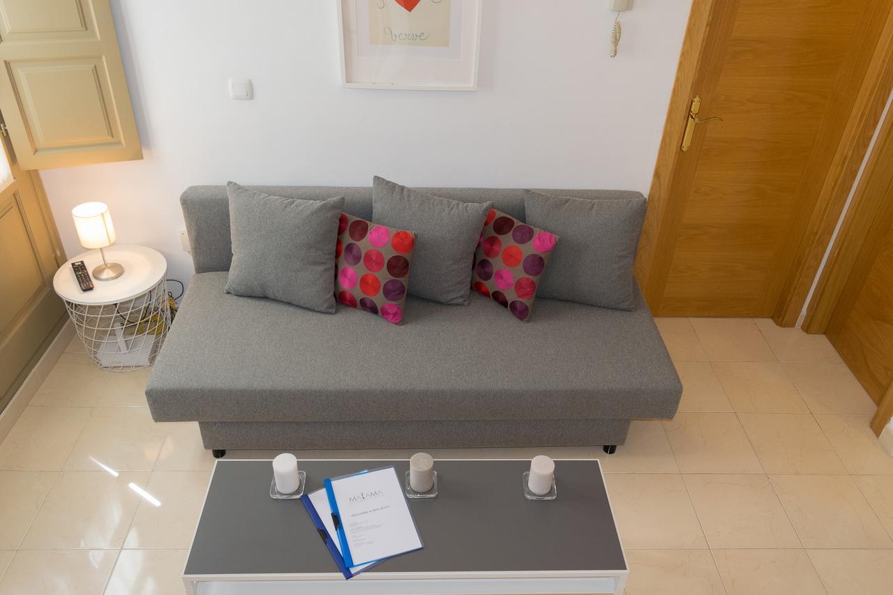 Malama Apartamentos Turisticos Málaga Exteriör bild