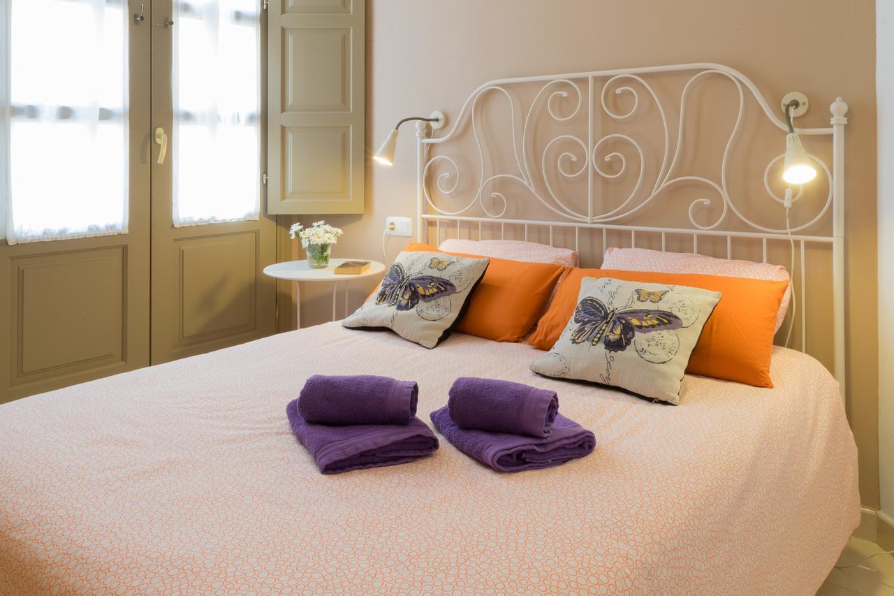 Malama Apartamentos Turisticos Málaga Exteriör bild
