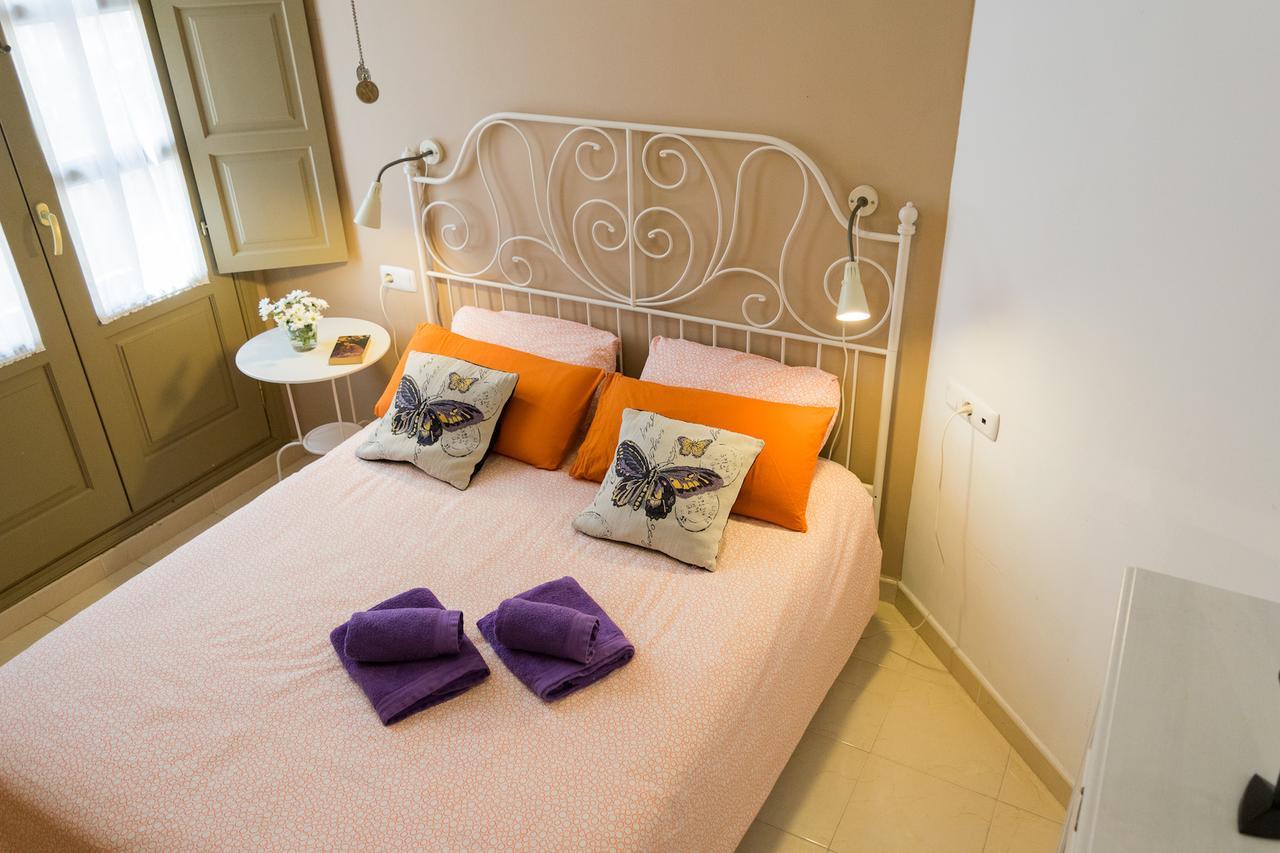 Malama Apartamentos Turisticos Málaga Exteriör bild