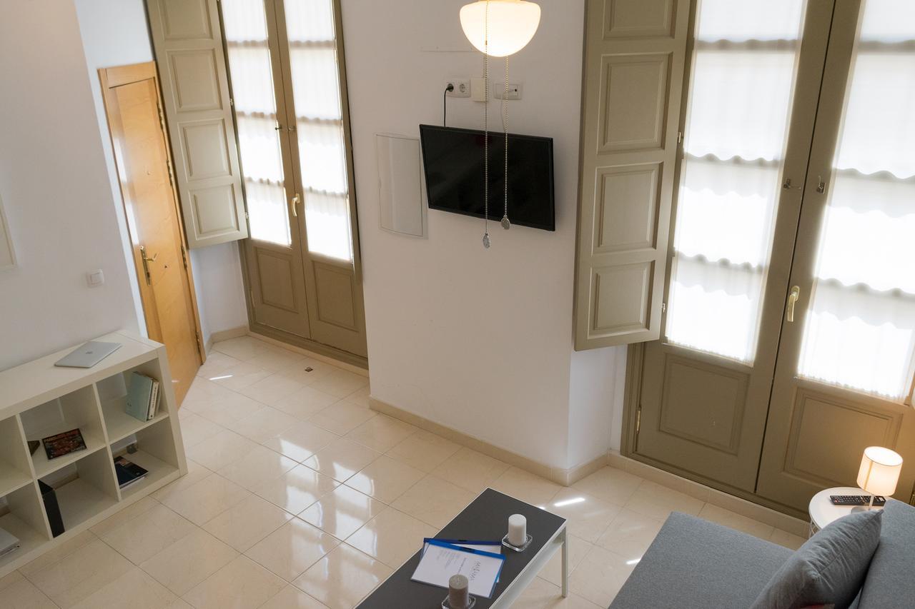 Malama Apartamentos Turisticos Málaga Exteriör bild