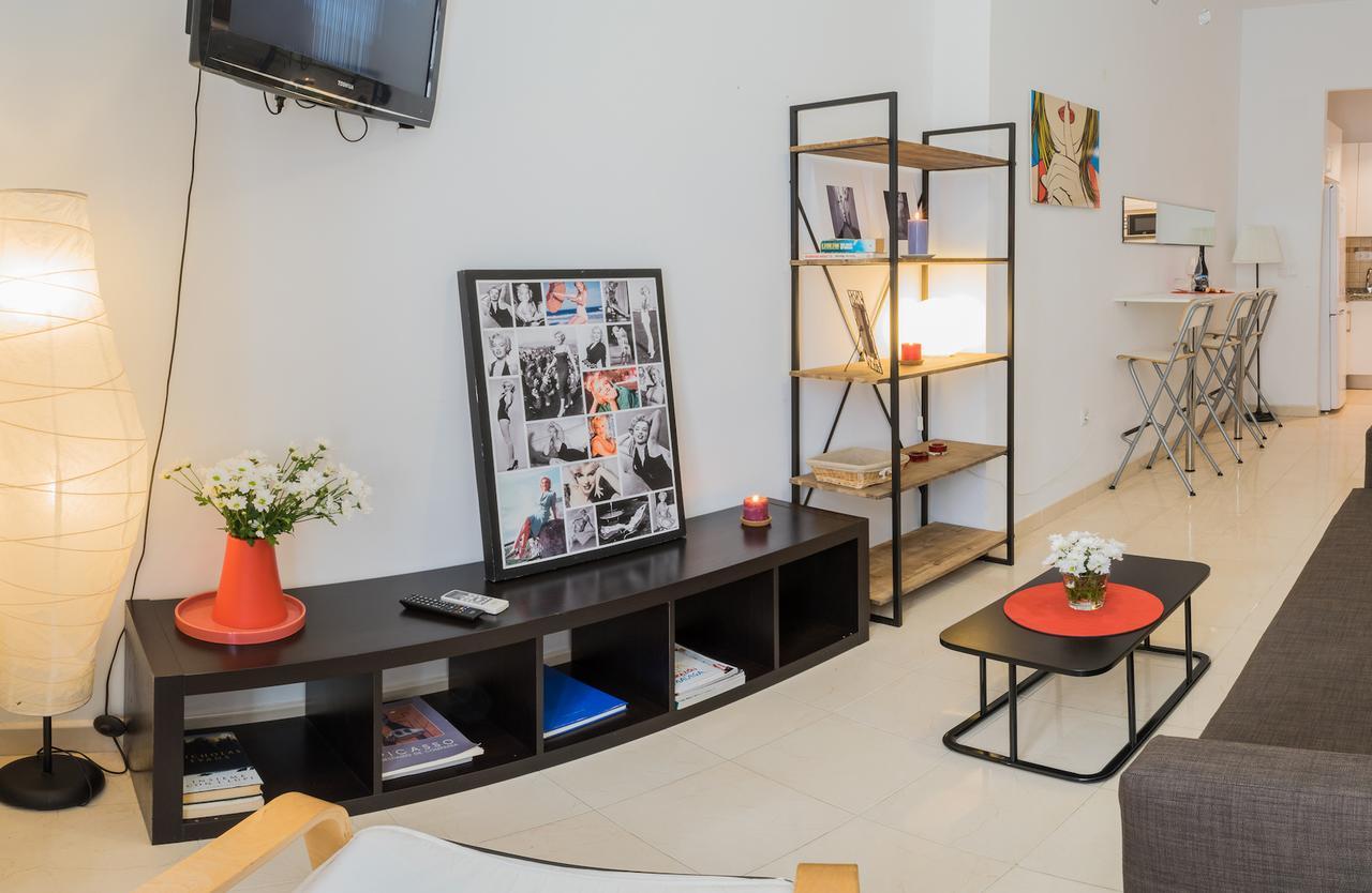 Malama Apartamentos Turisticos Málaga Exteriör bild
